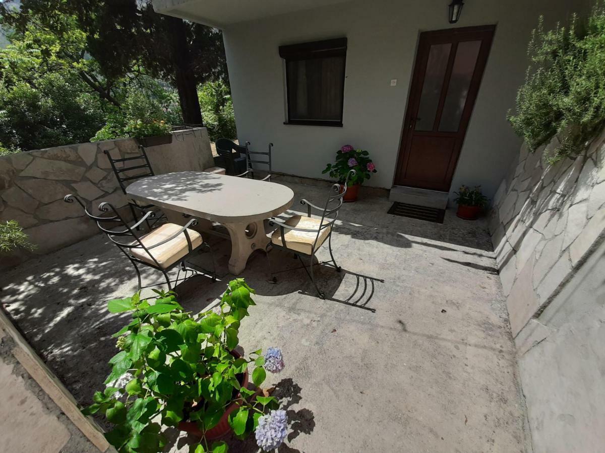 Ferienwohnung Studio Jeff 1 Kotor Exterior foto